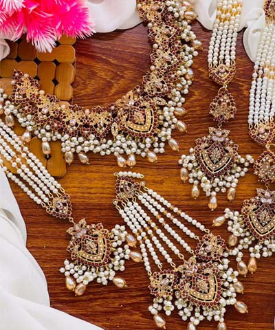 Nauratan Bridal Jewellery Complete Set